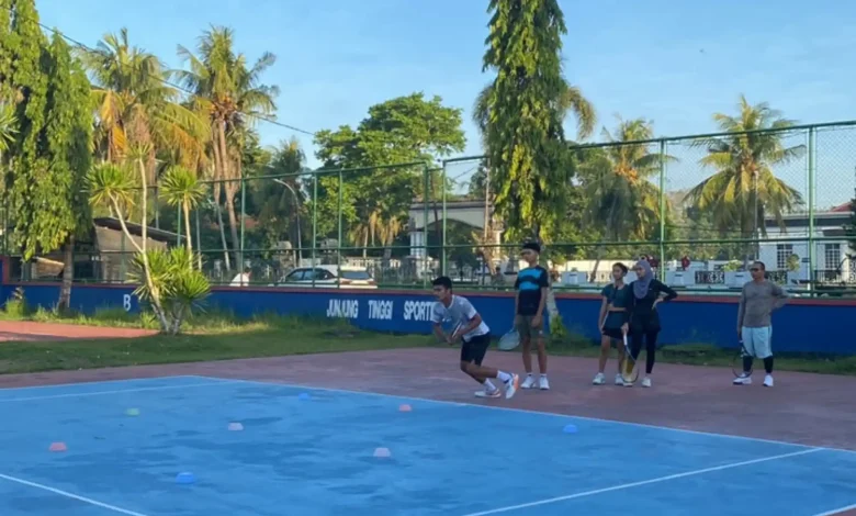 Atlet Tenis Loteng Optimis Hadapi Porprov NTB di Tengah Keterbatasan Anggaran — Olahraga | Orbit NTB
