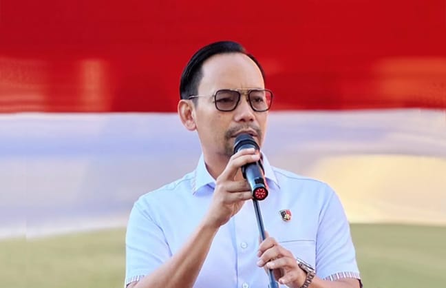 Kasus Pungli Tunjangan Guru Terpencil Kab. Bima: Polda NTB Serahkan Tersangka IR dan 49 Barang Bukti | Hukrim — Orbit NTB