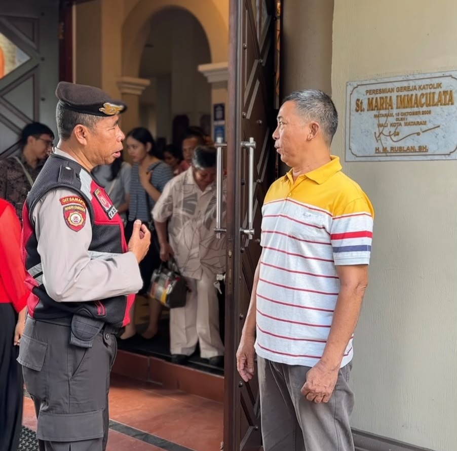 Kehadiran Polri di tengah masyarakat kembali diwujudkan melalui kegiatan patroli  serta pengamanan tempat ibadah. | Hukrim — Orbit NTB