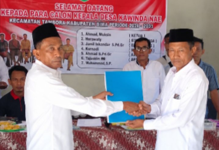 Panitia Pilkades Kawinda Nae Kecamatan Tambora Menerima Berkas Pencalonan Abdul Rasul Juwaid | Politik — Orbit NTB
