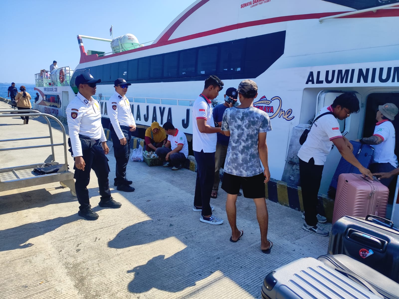 Patroli Wisata Gili Trawangan, Polda NTB Pastikan Libur Akhir Pekan Aman | Hukrim — Orbit NTB