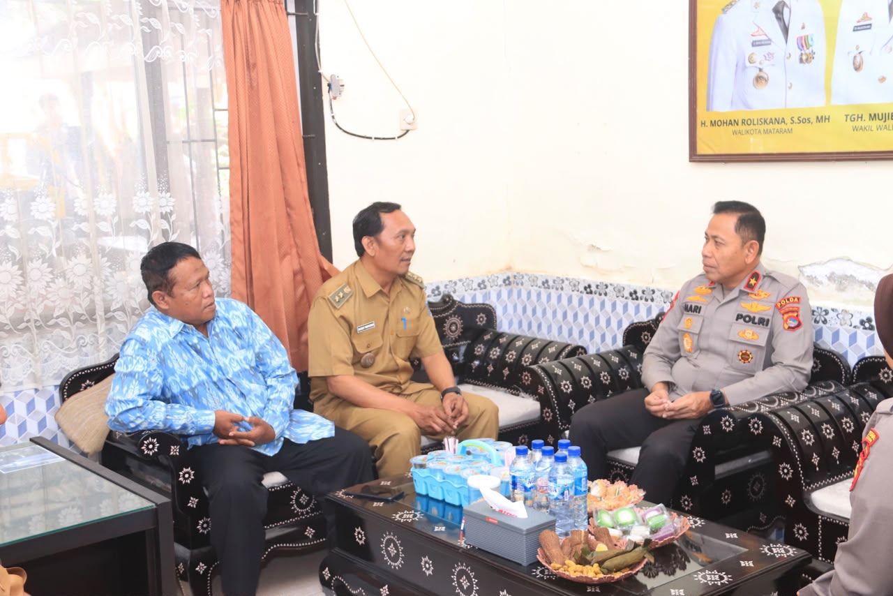 Wakapolda NTB Gelar Kegiatan Polmas di Kelurahan Taman Sari Ampenan | Hukrim — Orbit NTB