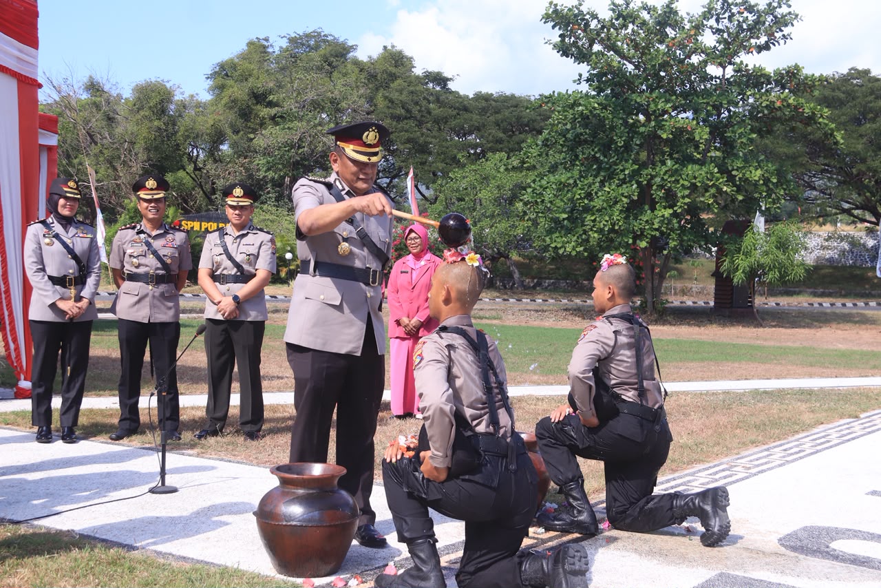 Wakapolda NTB Lantik 75 Siswa, Resmi Jalani Pendidikan di SPN Belanting | Hukrim — Orbit NTB
